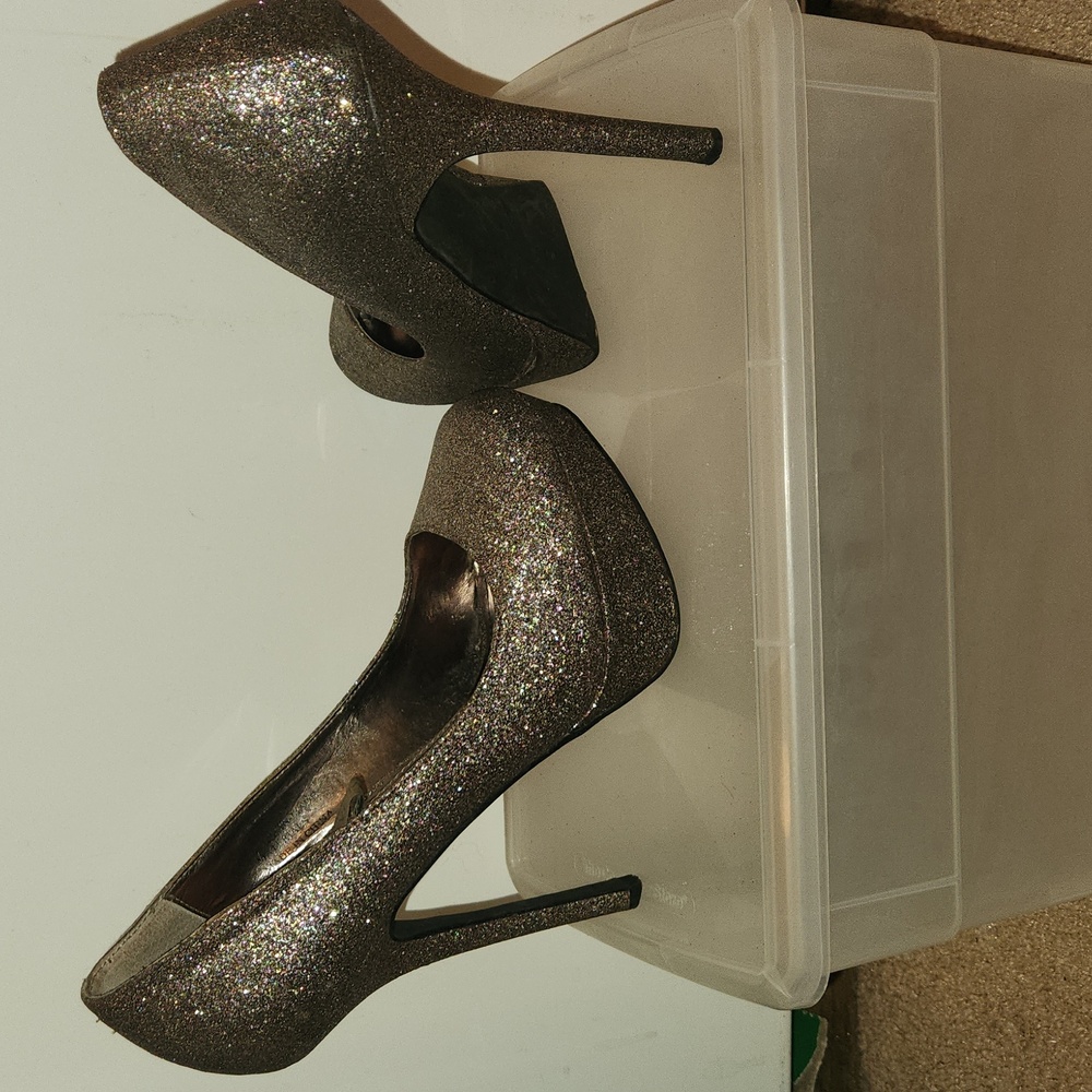 Steve Madden Glittering Heels